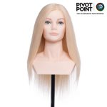 Testa di manichino con capelli lunghi lisci biondi su supporto nero, logo Pivot Point e sponsor OMC Mannequins oro.